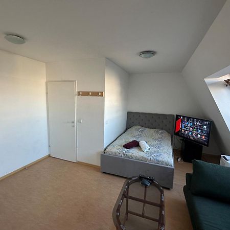 Cozy Bright Penthouse Close To U1 And U6 Metros Wenen Buitenkant foto