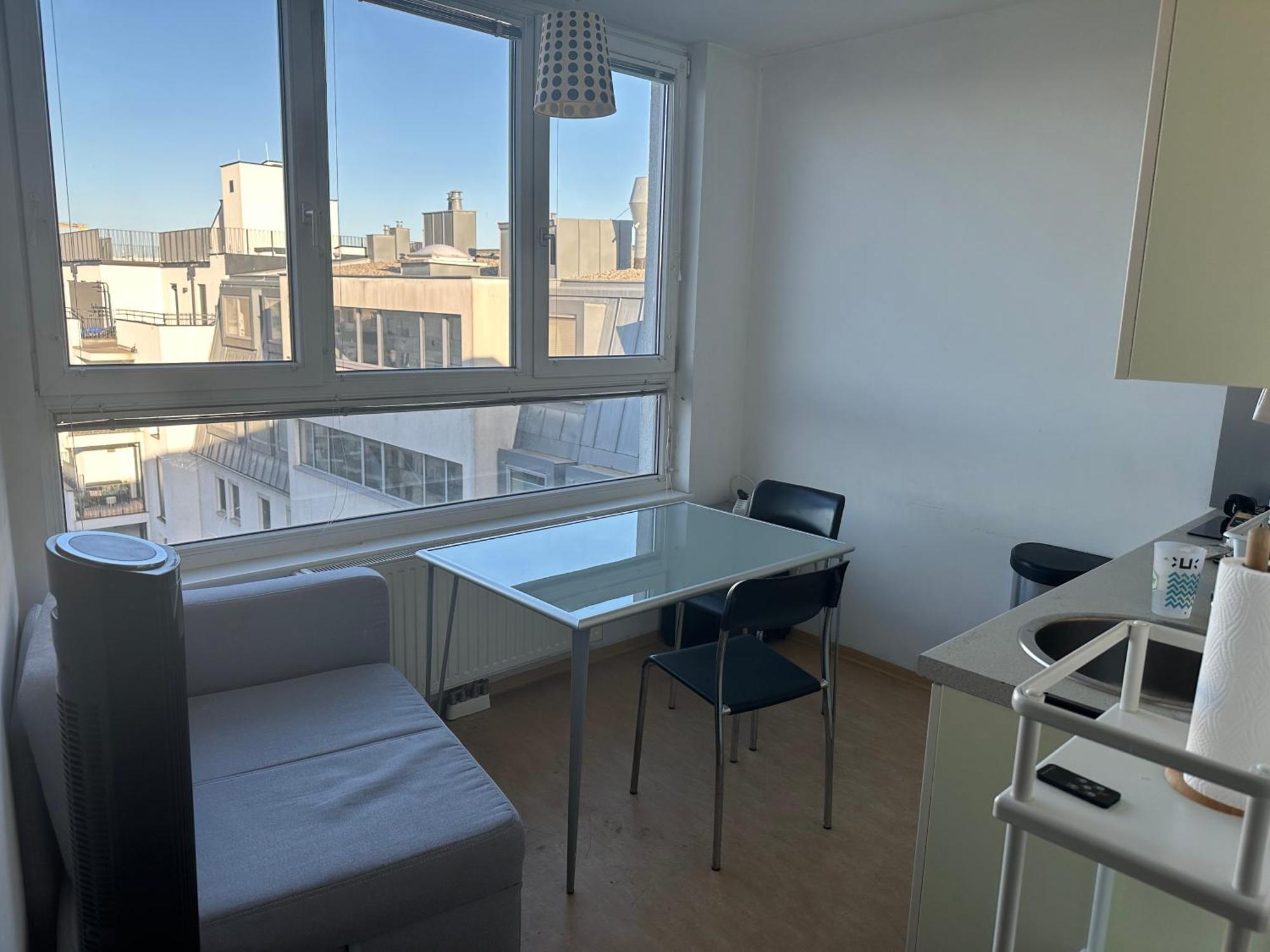 Cozy Bright Penthouse Close To U1 And U6 Metros Wenen Buitenkant foto