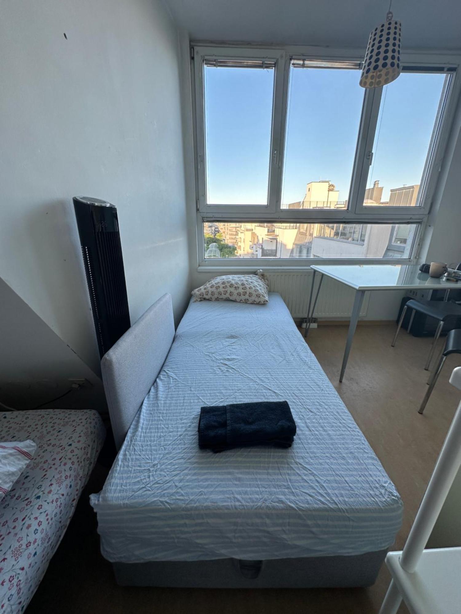 Cozy Bright Penthouse Close To U1 And U6 Metros Wenen Buitenkant foto